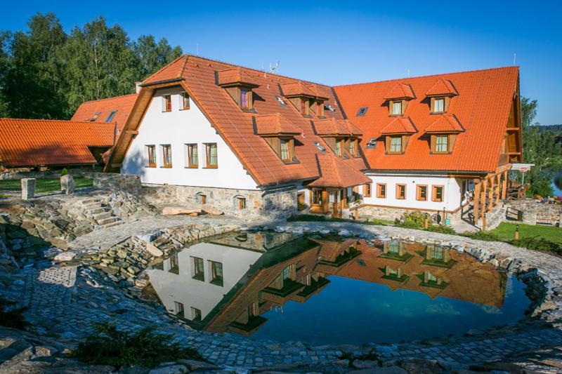 Hotel Leyla Frymburk Ngoại thất bức ảnh